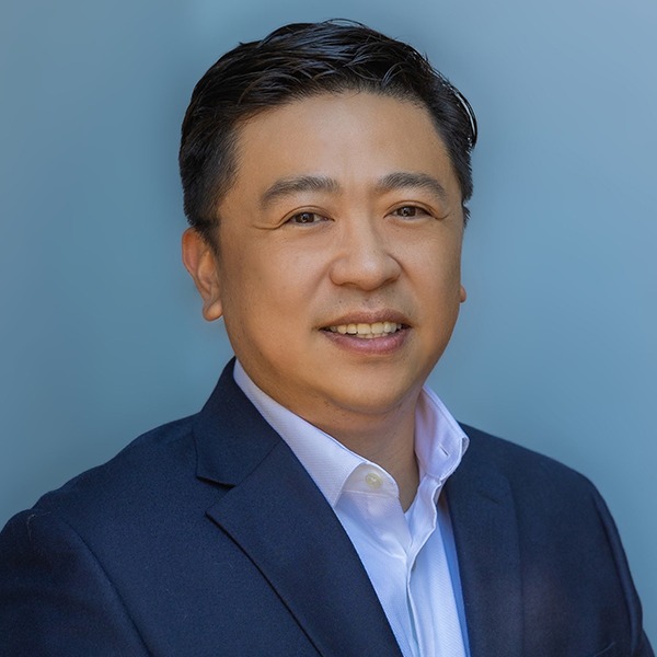 Headshot for John Luo